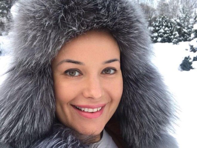 Оксана Федорова на горнолыжном курорте