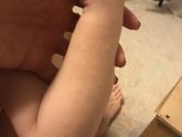 У дочки на руке