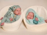 #двойняшки #фотосессияноворожденных #молодаямама #twins