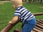 Начал ходить