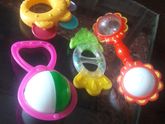 Игрушки-погремушки от месяца