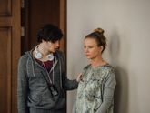 Сериал «Садовое кольцо» Валерия Тодоровского. На Первом канале выходит сатира на жизнь москвичей — и на российское телевидение