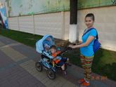 Прогулка с погодками.