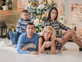 Немного нас (новогодняя фотосессия??)