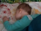 Ребёнок в 3 месяца спит на животе
