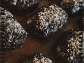 Давно не делала вкусняшек, ловите пирожное «картошка»?
