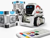 У кого есть роботы Cozmo. Как вашим деткам, нравится?