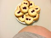 Мы сегодня с малышкой кулинары?