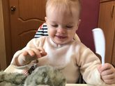 Не зря мать на парикмахера училась?