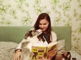 Когда пытаешься почитать книгу..