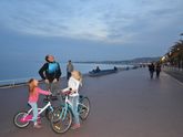 Первоапрельская прогулка и так немного о нас.