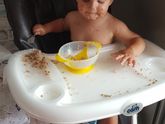 Учимся кушать самостоятельно))