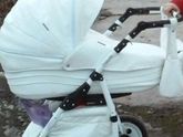 Продаю коляску Адамекс эндуро белая ЭКО кожа