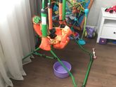 Качели и прыгунки продам не зашли нам (