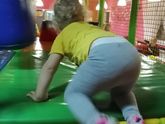 Наш первый раз в игровой комнате)))