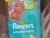 Подгузники фирмы Pampers.