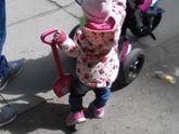 Прогулки,и не узнаю свою дочь,растет малыха