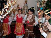 Смешные и необычные Новогодние традиции разных стран))
