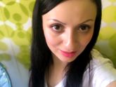 Скажите пожалуйста на какой возраст я выгляжу)вечером объясню зачем это🥰