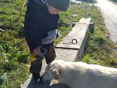 Мама взяла отгул, ради погоды и прогулки с любимым сыном!)
