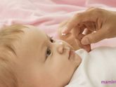 Как правильно ухаживать за кожей новорожденного ребёнка.