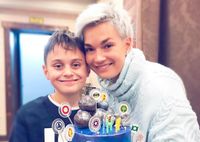 Юлия Костюшкина рассказала о приключении с тортом на день рождения сына