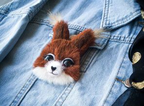 брощь-с-белкой-brooch-with-squirrel.jpg