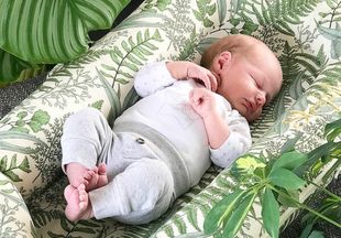 Спорный метод: как научить малыша засыпать самостоятельно