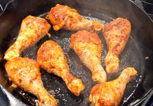 Как готовится курица на сковороде. Лучшие рецепты жареной курицы