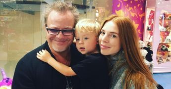 Испанские каникулы: Владимир Пресняков отдыхает с семьей