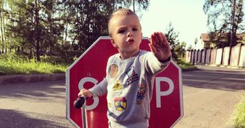 Опрос: на кого похож сын Агнии Дитковските и Алексея Чадова?