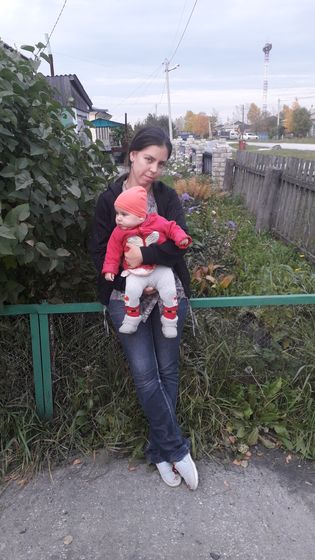 Ползет.