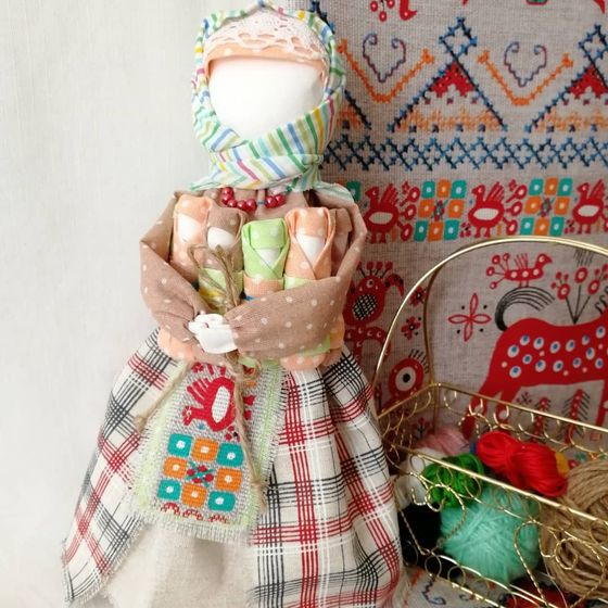 Всем привет! Делаю славянских кукол-оберегов.