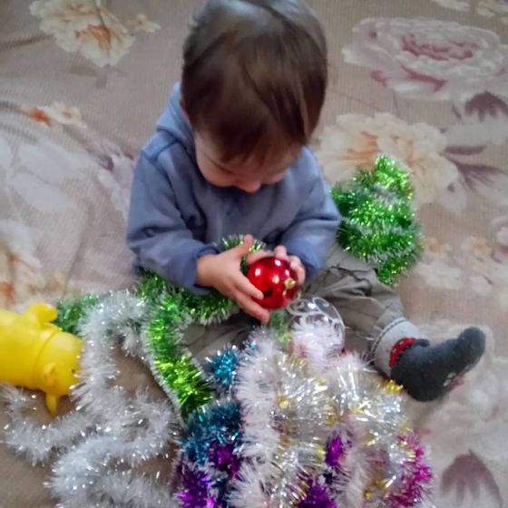 Сегодня нам 11 месяцев))