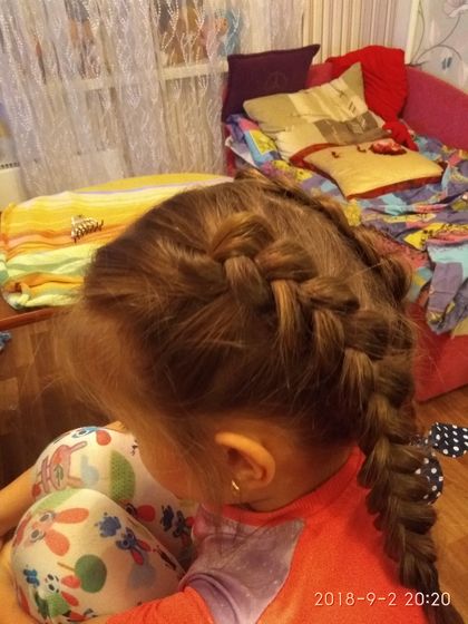 Какая лучше прическа на 1 сентября?