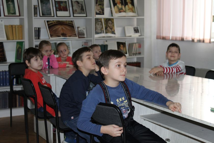Дневник 16-19 февраля 2019. Занятия в библиотеке, МК по лепке, домашние развивашки.