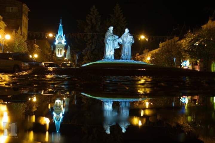 Знакомство со своим городом)))