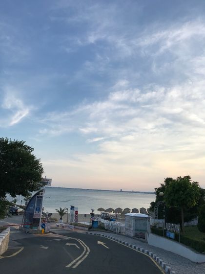 Вчера нам было 8