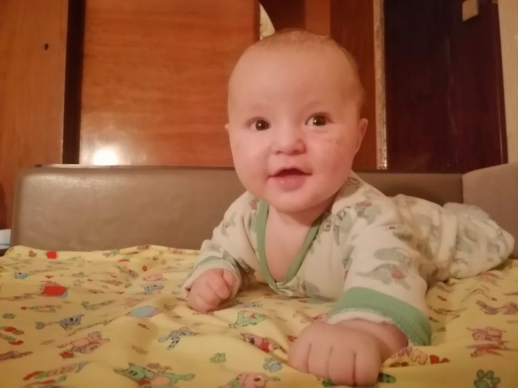Нам 5 месяце