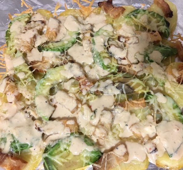 Картофель, запечённый с грудинкой и авокадо