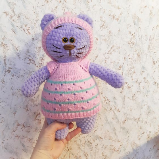 Кошка толстушка