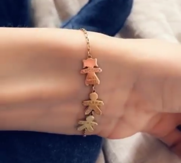 Золотой Браслет с фигурками ???