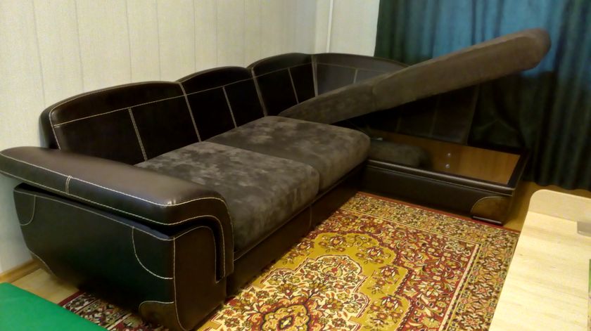Диван - кровать угловой продам