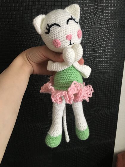 Кошка для крошки