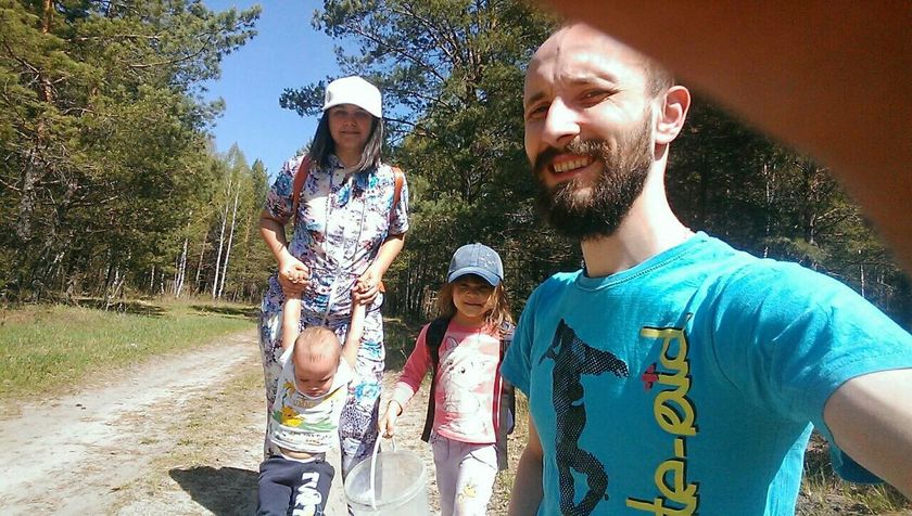 Марку год и одиннадцать)