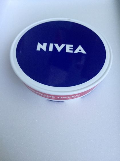 NIVEA CARE для чувствительной кожи