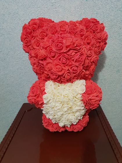 Мишка из роз.