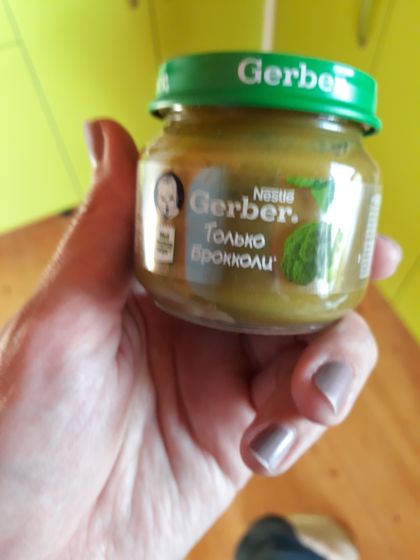 Прикорм: кашки Nestle и пюре Gerber