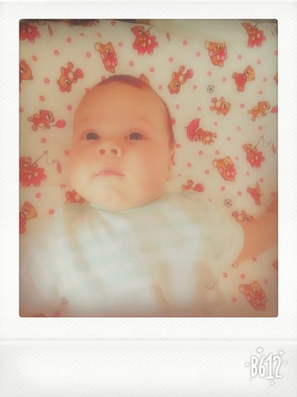 Нам сегодня 2 месяца 😄😍👣🌺🎉