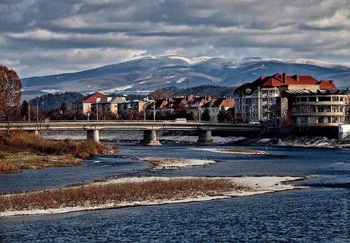 Знакомство со своим городом)))
